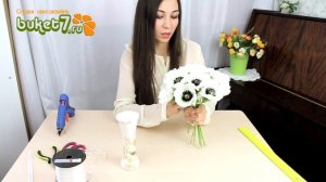 Букет из конфет. Анемоны из гофрированной бумаги. Часть 2. Сборка цветов в букет
