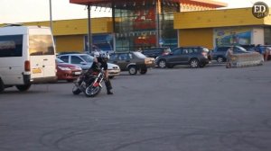 Мототрюки на спортбайке – езда на заднем колесе мотоцикла, вилли