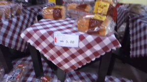 Хуньчунь, Китай - крупный торговый центр (China - Hunchun, supermarket)