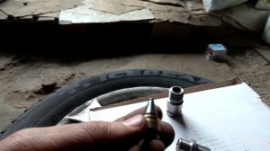 заправочный штуцер