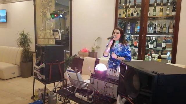 Мы вдвоем! В исполнении ди-джея Анны! смотреть онлайн