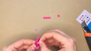 Закладка своими руками из бумаги для квиллинга и ниток мулине для книг и ежедневников