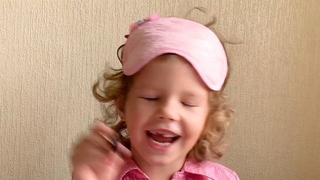 Скрепыши2. Челлендж.  Угадай скрепыша на ощупь.