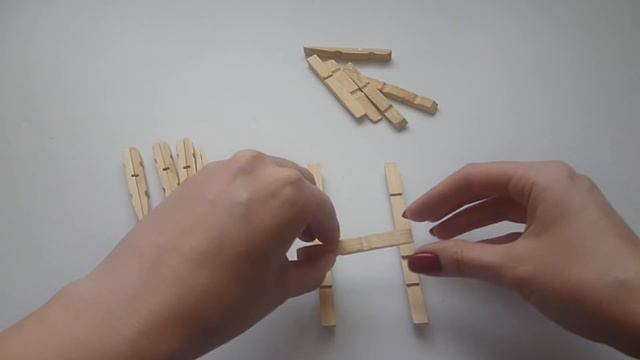 Мебель из деревянных прищепок