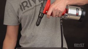 REVTOOL RIV503 - пневмо-гидравлический заклёпочник для установки вытяжных заклёпок Ø 2.4 - 6.0 mm