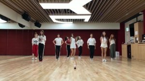 TWICE dance the night away dance mirror