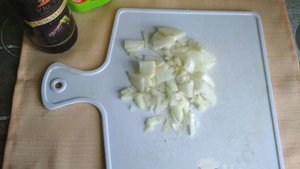 Салат с морской капустой, картошкой и яйцами