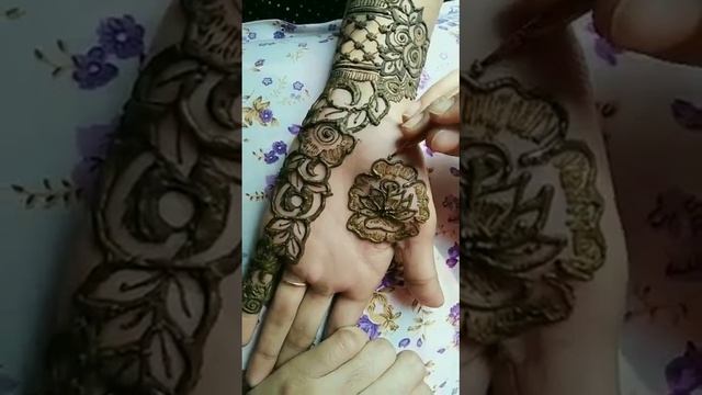 mehendi design short status cover bye @hena fragrance