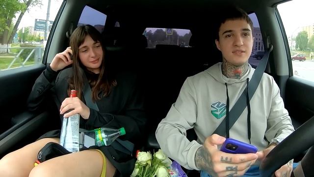 ПЬЯНАЯ ПАССАЖИРКА ВЗЯЛА ТАКСИСТА РАДИ МЕСТИ смотреть онлайн