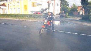 Дрифт на мотоцикле Ява