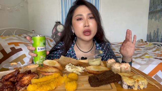 МУКБАНГ•ВЕЩИЙ СОН•Закуски «0»•запечённые роллы•крылья,сырные шарики,палочки,кальмары,гренки • смотреть онлайн