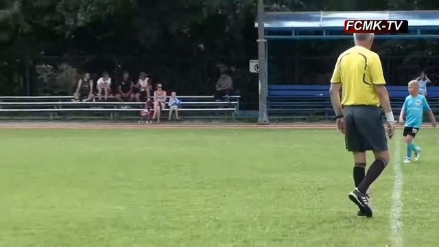 2006 г.р.: 9-тур Медведи (Медвежьи Озера) - ДЮСШ Металлист (Королёв) смотреть онлайн