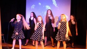 Карамельки - Белый снег идет, идет! Засияла чистота!