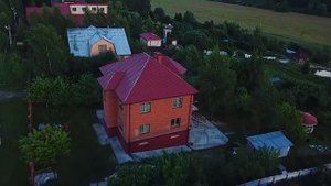 Кирпичный частный дом с цокольным этажом построенный под ключ в Московской области