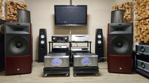 JBL S4700 unpacking and first notes