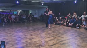 Lorena Tarantino & Gianpiero Galdi - Violetas @ Milonga Sin Palabras (4/5)
