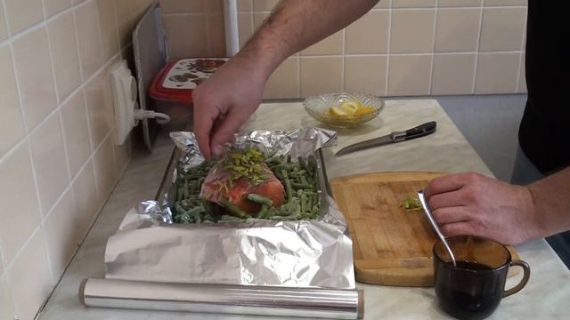 Калейдоскоп вкуса с Борисом Калашниковым.Семга со стручковой фасолью с авторским соусом. смотреть онлайн