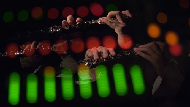 видеоклип ансамбля «Sforzando» на музыку Эдварда Грига в "Пещере горного короля" смотреть онлайн