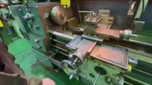 TOS SUI40 Токарный Винторезный станок, РМЦ 2000 мм. Видео в работе