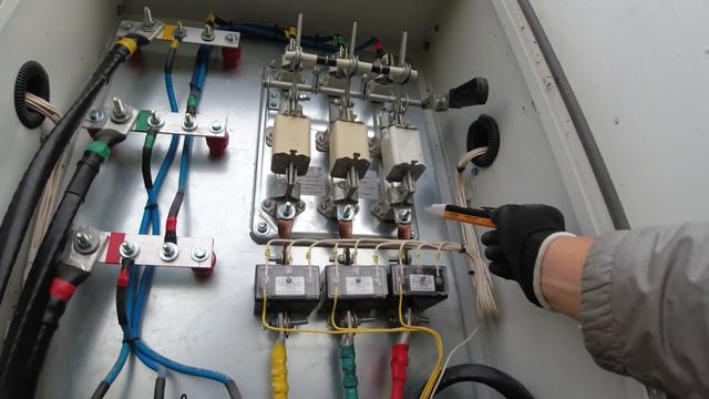 Крепление СИП по стене. Кризис в электромонтаже смотреть онлайн