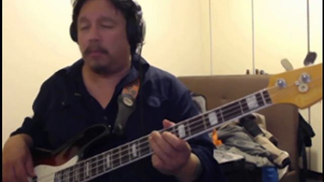 Toto Georgy Porgy Fender Ultra Jazz Bass Cover смотреть онлайн