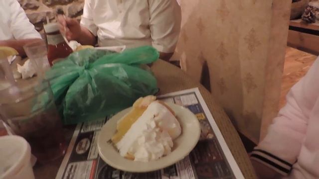 УЖИН С РОДИТЕЛЯМИ В СТАРИННОМ  РЕСТОРАНЕ