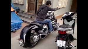 Honda Valkyrie 1800 exhaust sound and acceleration compilation