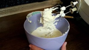 Фруктовый торт Летний ?С клубникой ?бананом?и карамелью