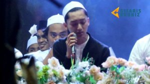 DETIK-DETIK GUS AZMI KALAH ROMANTIS DENGAN GUS MUWAFIQ, JAMA'AH IKUT SENANG