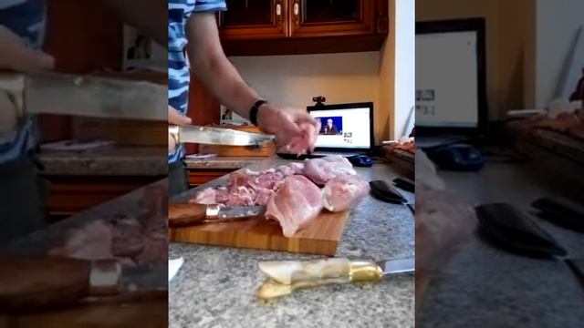 Критские ножи на курице смотреть онлайн