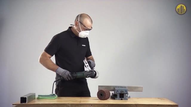 Щеточная шлифмашина Metabo SE 17-200 RT