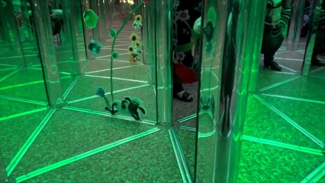 Иллюзия Зеркального Лабиринта Mirror Labyrinth Illusion