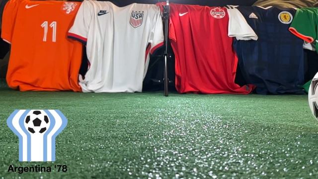 Adidas World Cup Mini Balls - Unboxing and History 1970-2022 смотреть онлайн