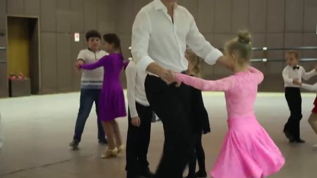 Студия бального танца Виталия Сурмы (Зеленоград) смотреть онлайн