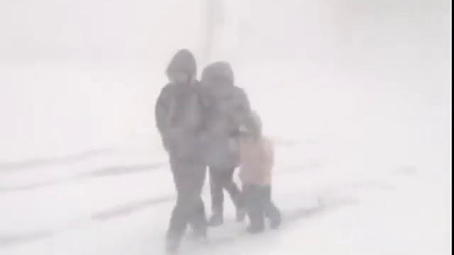 cyclone in Sakhalin left without electricity Сильный циклон на Сахалине оставил без света смотреть онлайн