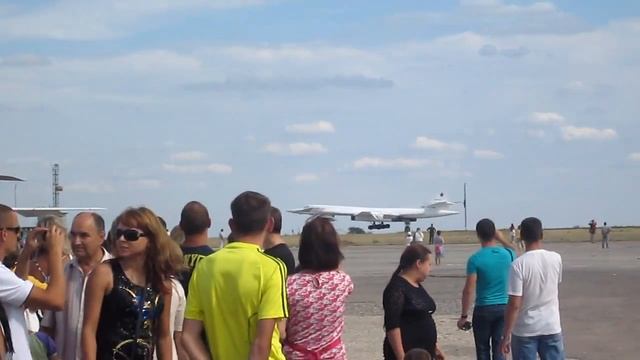 Посадка Ту-160 смотреть онлайн