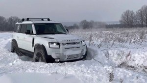 Покатушки Дефендера, снег (Defender 2020)
