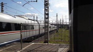 Высокоскоростной электропоезд ЭВС2 "Сапсан", станция Обухово