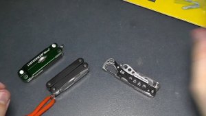 Распаковка часов, мультитулов Leatherman Micra и Style PS