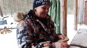 Зимняя  рыбалка Архангельская область.Тикси и Варяг 500.Ловим огромных окуней смотреть до конца!
