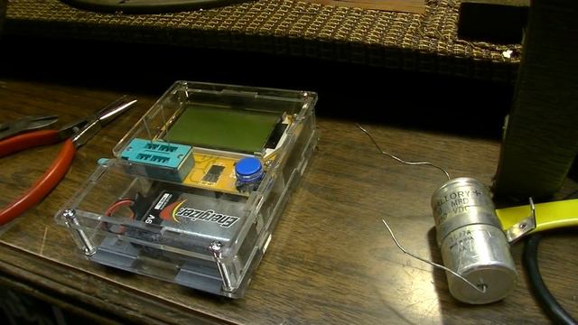 A Falcon Gets its Wings - 1964 Gibson GA19RVT Repair смотреть онлайн