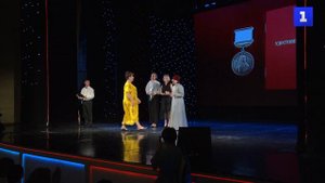 Будущих медиков посвятили в студенты колледжа им. Жени Дерюгиной