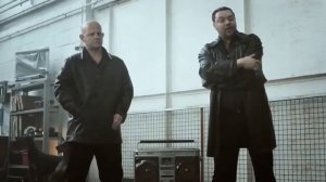 непрямой массаж сердца от Винни Джонс. Vinnie Jones