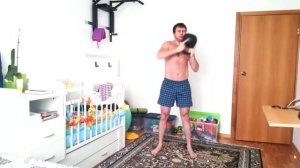 Вращение гири вокруг головы.