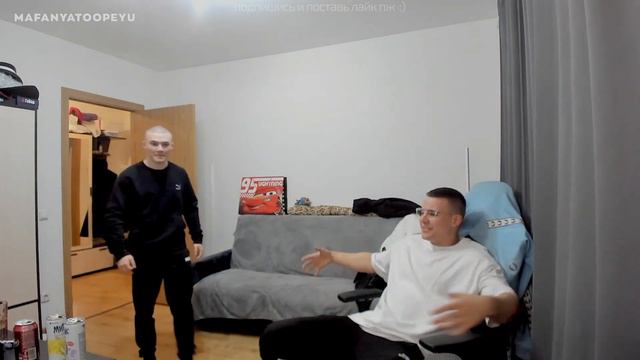 СТАЛО ПЛОХО ПРИ ДЕВУШКЕ... | МАФАНЯ ИРЛ ПРАНК НАД ДЕВУШКОЙ | DERZKO69, КАША, БРАМО смотреть онлайн