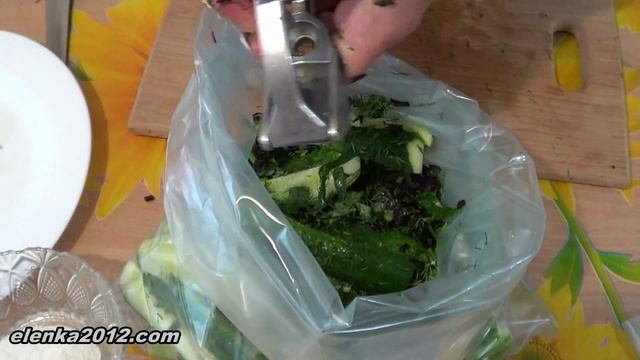Малосольные огурцы быстрого приготовления в пакете