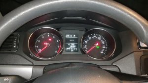 Почему мотор 1.8 tsi при прогреве работает на разных оборотах, холодный запуск обороты двигателя