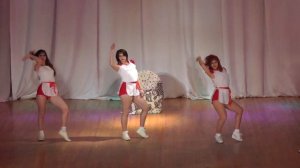 Magic Kingdom 2016 Групповые Танцы - Bubblegum