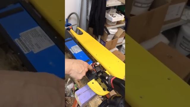 Детский электросамокат с гидроизоляцией? смотреть онлайн