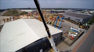 Кран Либхер (Liebherr) LTM 1055 грузоподъемностью до 55 тонн в работе.